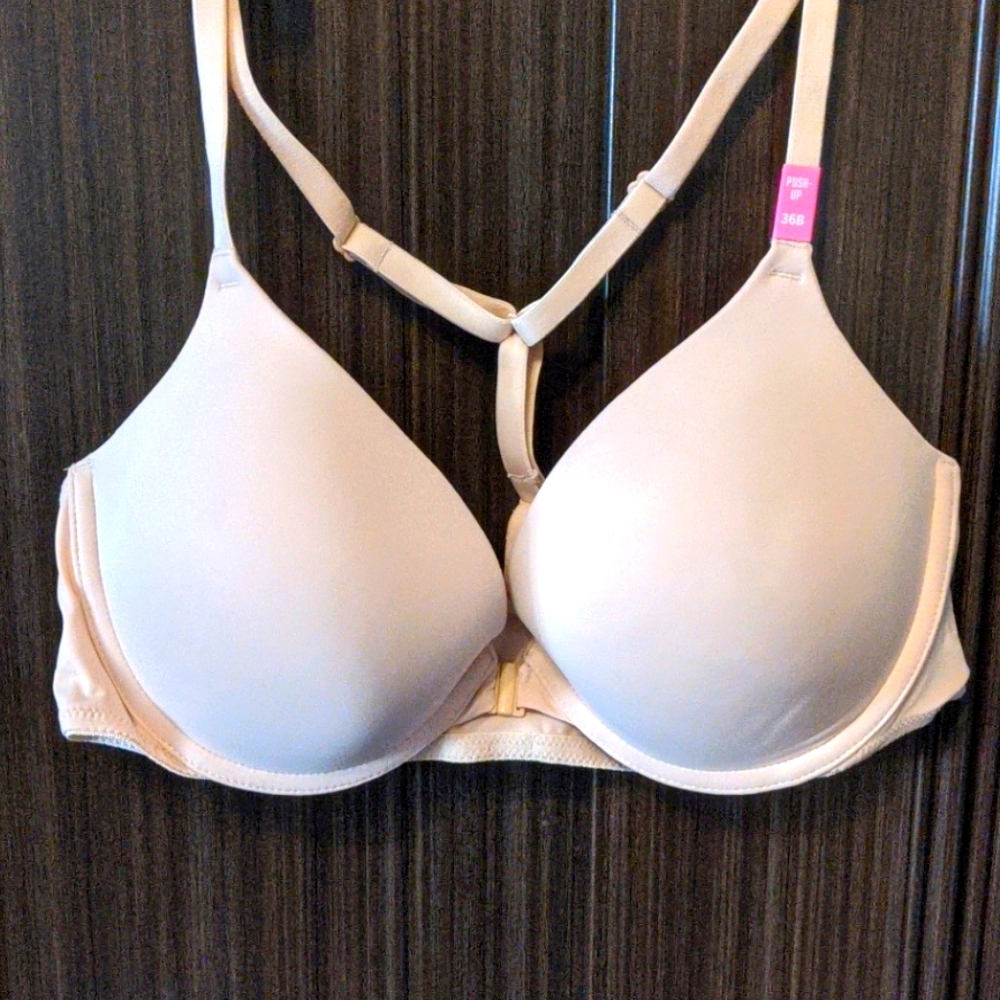 VS Pink racer back nude bra, brand new with tags